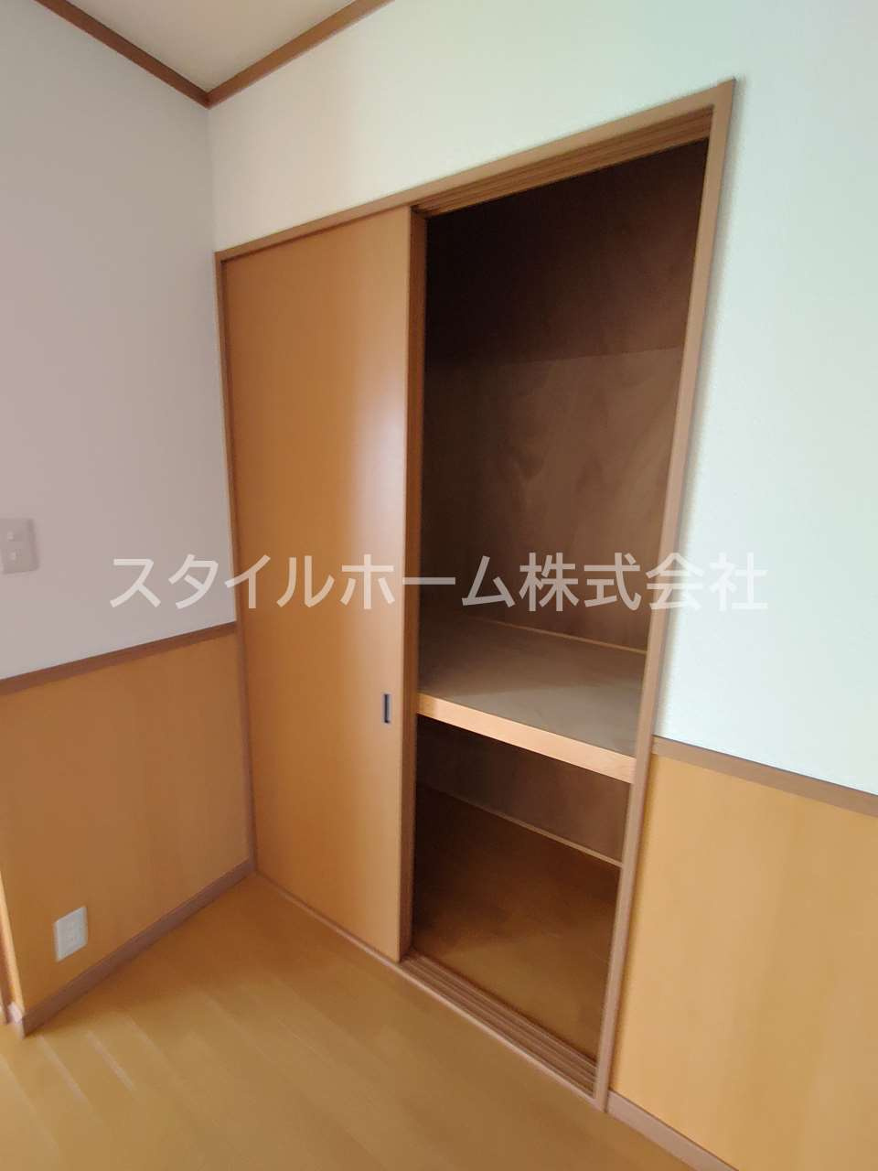 桜リバーサイドの収納|別部屋写真です。