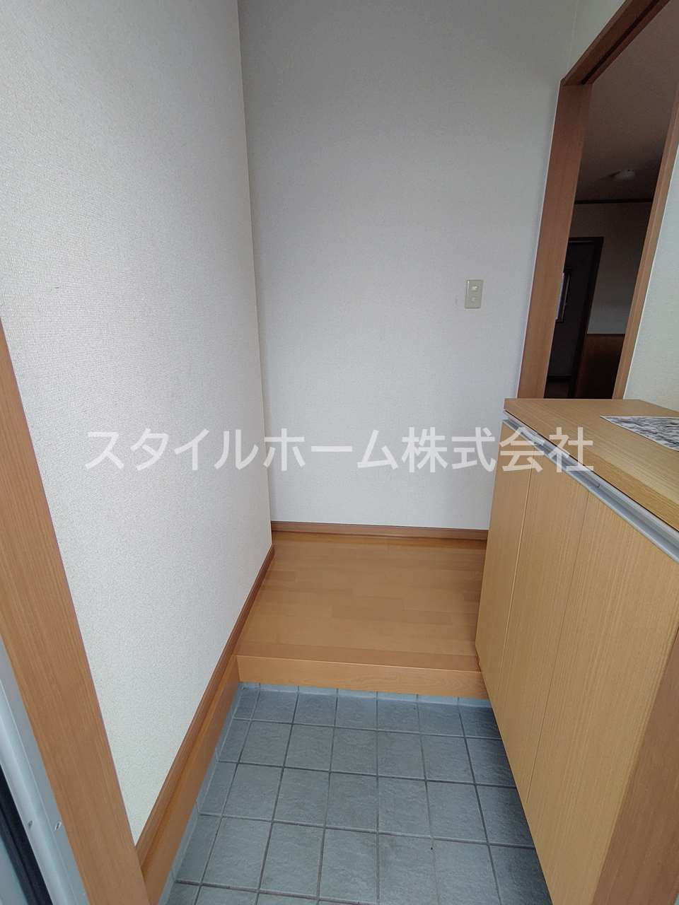 桜リバーサイドの玄関|別部屋写真です。