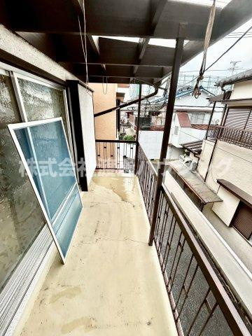 東大阪市若江本町３丁目のテラスのバルコニー