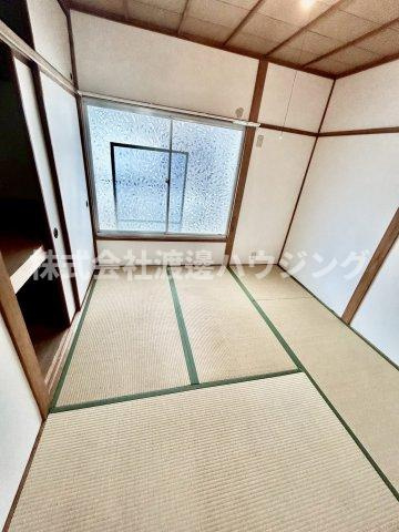 東大阪市若江本町３丁目のテラスの和室