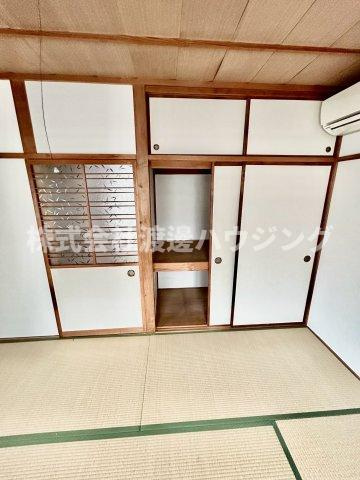 東大阪市若江本町３丁目のテラスの収納
