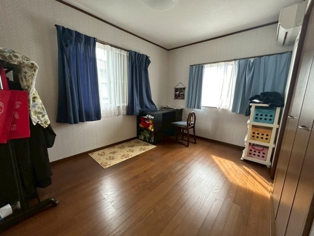 茂原市本小轡　中古戸建の洋室