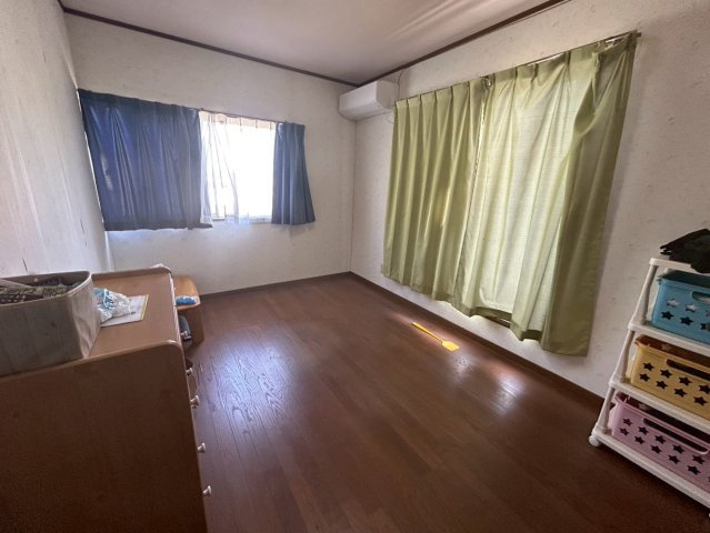 茂原市本小轡　中古戸建の洋室