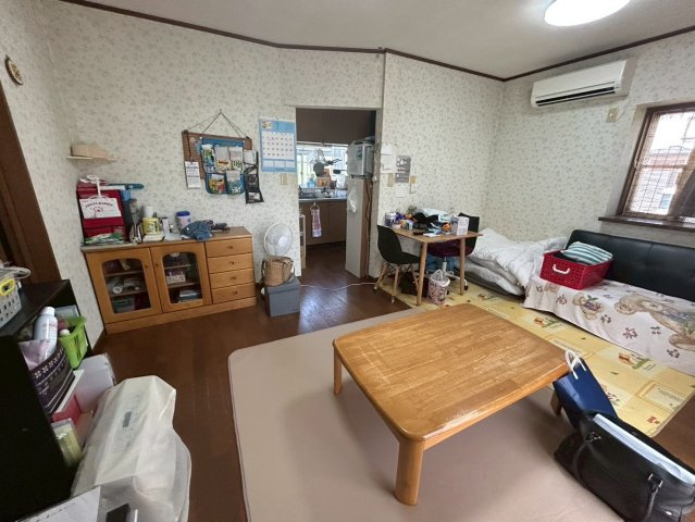 茂原市本小轡　中古戸建の居間・リビング