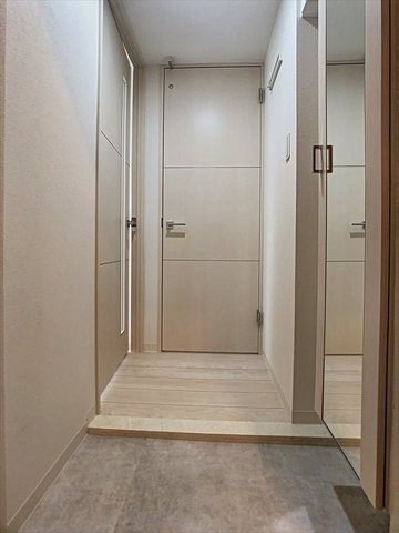 はれわたる大手門の玄関