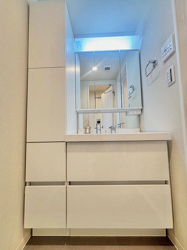 【独立洗面台】