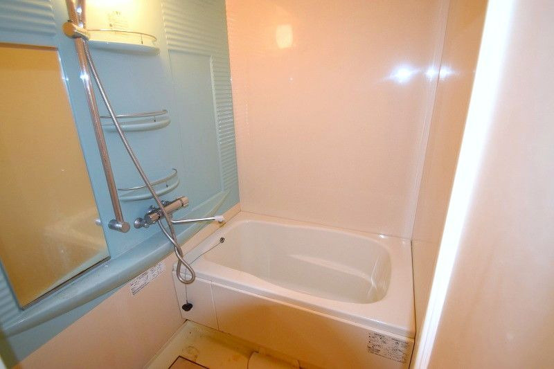 エンクレスト渡辺通Ⅱの浴室