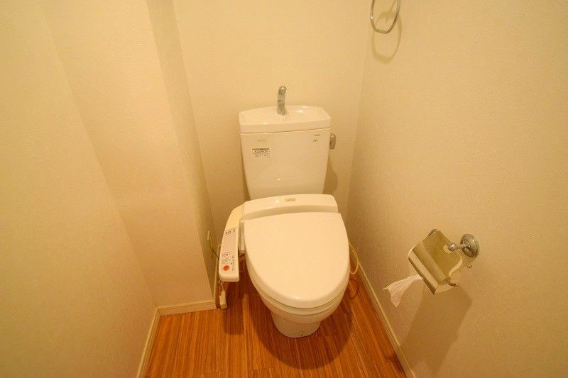 エンクレスト渡辺通Ⅱのトイレ