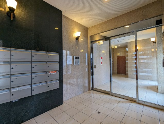 ビー・ワイ・マンションけやき通りのロビー