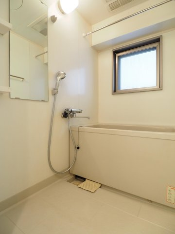 ビー・ワイ・マンションけやき通りの浴室