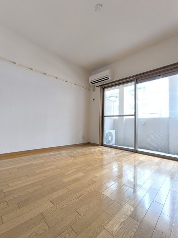 ビー・ワイ・マンションけやき通りの居間・リビング