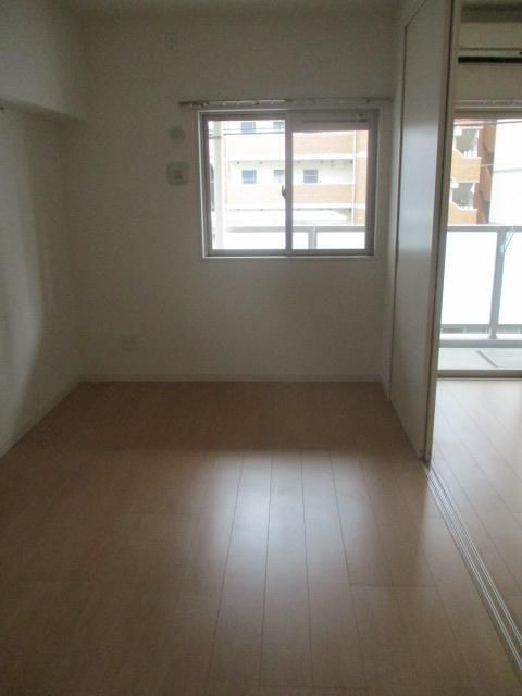 プルメリア高砂の居間・リビング