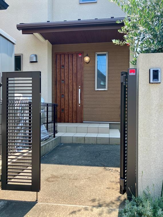 森野戸建のエントランス