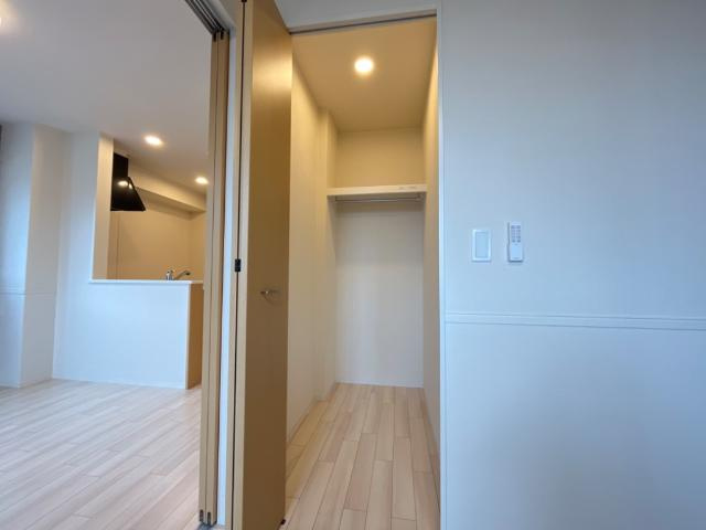 ルーベンス城東の収納|ウォークインクローゼット（イメージ）