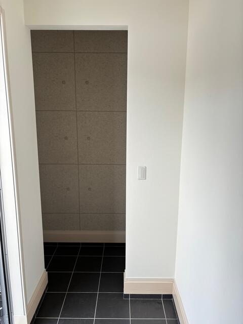 宇都宮市若松原3丁目　３ＬＤＫ　中古住宅の玄関