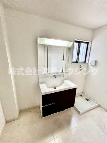 吉松２丁目戸建の洗面所