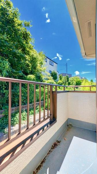 横浜市栄区公田町の中古一戸建のバルコニー|陽当り良好のバルコニー！
風通しもよく気持ちいいです
