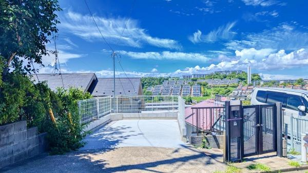 横浜市栄区公田町の中古一戸建の駐車場|駐車スペースあり