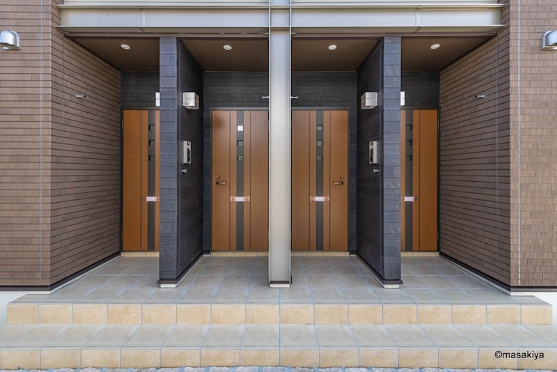 メゾン高砂のエントランス|玄関