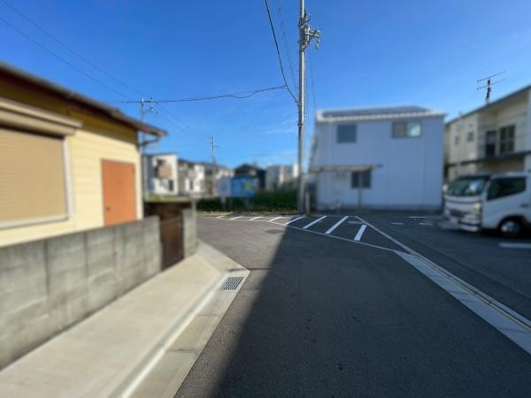 和歌山市野崎　土地の前面道路含む現地写真