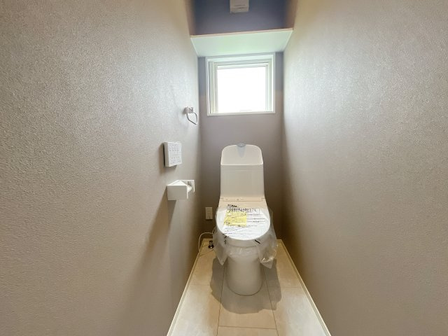 深谷市上野台　新築戸建　全2棟　のトイレ