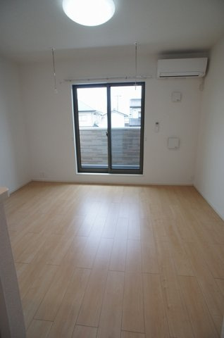 インノバーレの居間・リビング