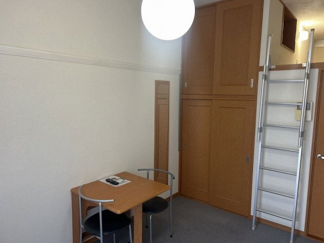 レオパレスサン・リベルタの居間・リビング