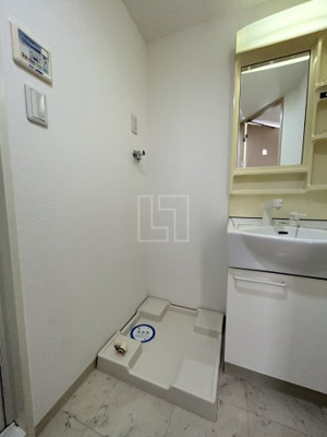 【設備】 | アスリート本町リバーウエスト | アスリート本町リバーウエスト　室内洗濯パン