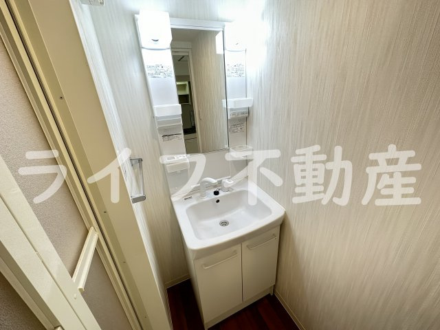 ネモフィラの独立洗面台|使いやすい独立洗面台です