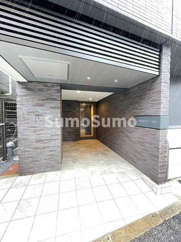 ルミエールランのエントランス|毎日通るエントランスはこのようになっています