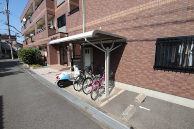 【その他共用部分】 | カーサ・フィオーレⅠ | 駐輪場
