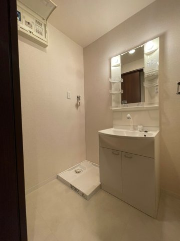 ウイステリア名城　名古屋市賃貸　仲介手数料無料の洗面所