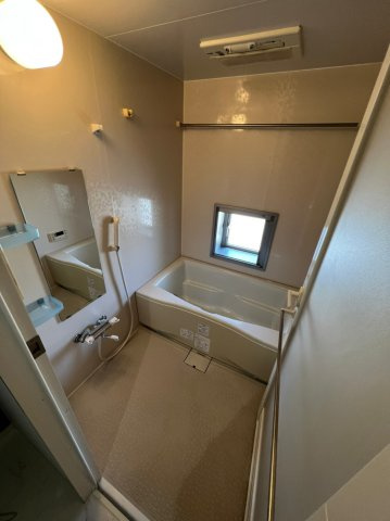 ヴァリエ東別院　名古屋市賃貸　仲介手数料無料の浴室