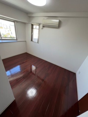 ヴァリエ東別院　名古屋市賃貸　仲介手数料無料の居間・リビング