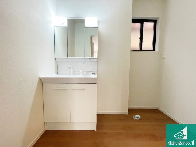 京都市伏見区淀生津町　第1期　新築一戸建ての外観|現在建築中！落ち着いた街並みで新生活を始めることが出来そう！周辺の物件も併せてご紹介させて頂きます！