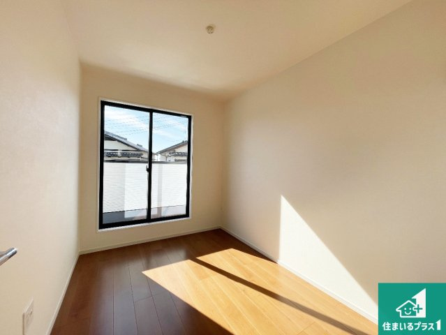 京都市伏見区淀生津町　第1期　新築一戸建ての外観|周辺は落ち着いた街並みの住宅地！子育てがしやすい住環境です！まだ未完成ですが、現地でしかわからない事もございます。是非一度ご覧ください。