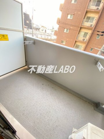 エスリード弁天町南のバルコニー