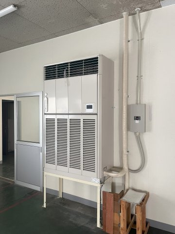 長塚町１丁目１１１－４事務所付倉庫付の設備|エアコン
