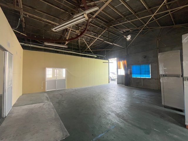 長塚町１丁目１１１－４事務所付倉庫付のその他共用部分