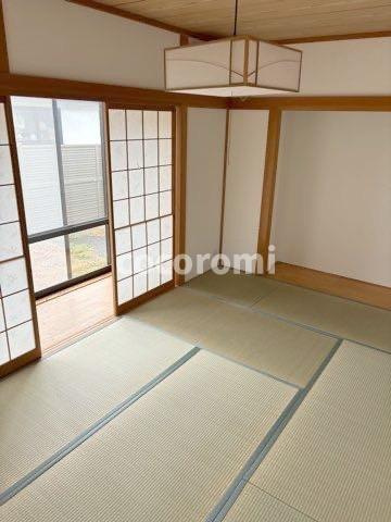 星田山手２丁目戸建の和室