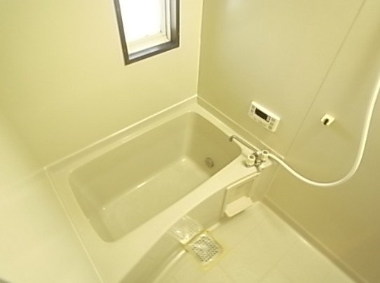 千葉市中央区宮崎町　一棟収益アパートの浴室