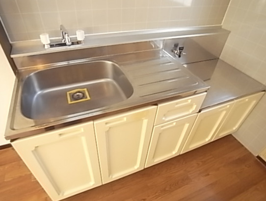 千葉市中央区宮崎町　一棟収益アパートのキッチン