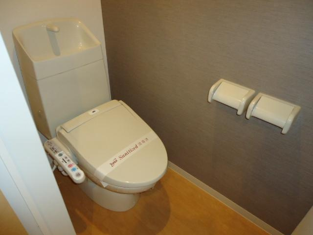 カーサ　ボヌールのトイレ|シャワー付トイレ