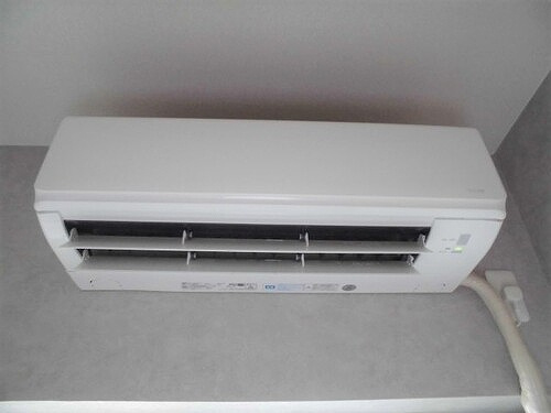 インペリアル南塚口ガーデンハウスの設備|エアコン（リビングダイニング）