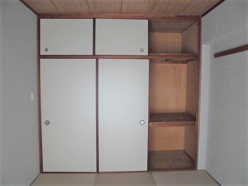 インペリアル南塚口ガーデンハウスの収納|押入(和室)