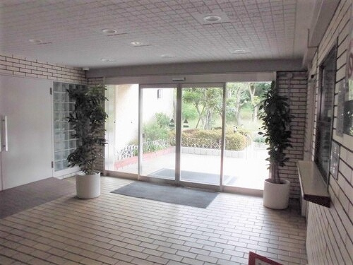 インペリアル南塚口ガーデンハウスのその他|ロビー