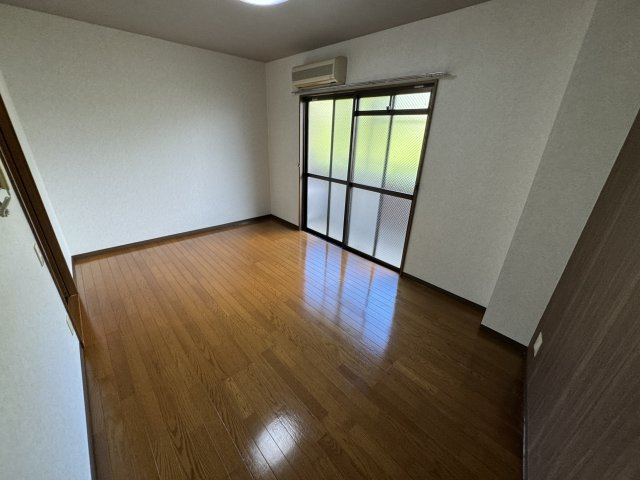 ビラージュ桃山の寝室