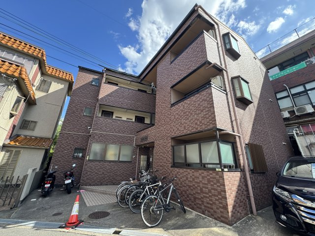 ビラージュ桃山の外観