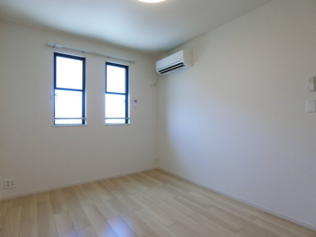 カトル　セゾン　Ａの洋室