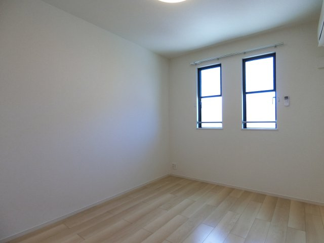 カトル　セゾン　Ａの洋室